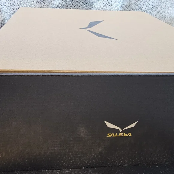 Salewa Women's Black and Red ALPINE hiking boots - Picture 3 of 5